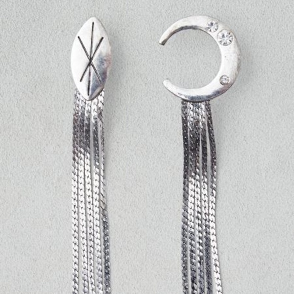 American Eagle Outfitters Jewelry - AEO Silver Moon Fringe Earrings